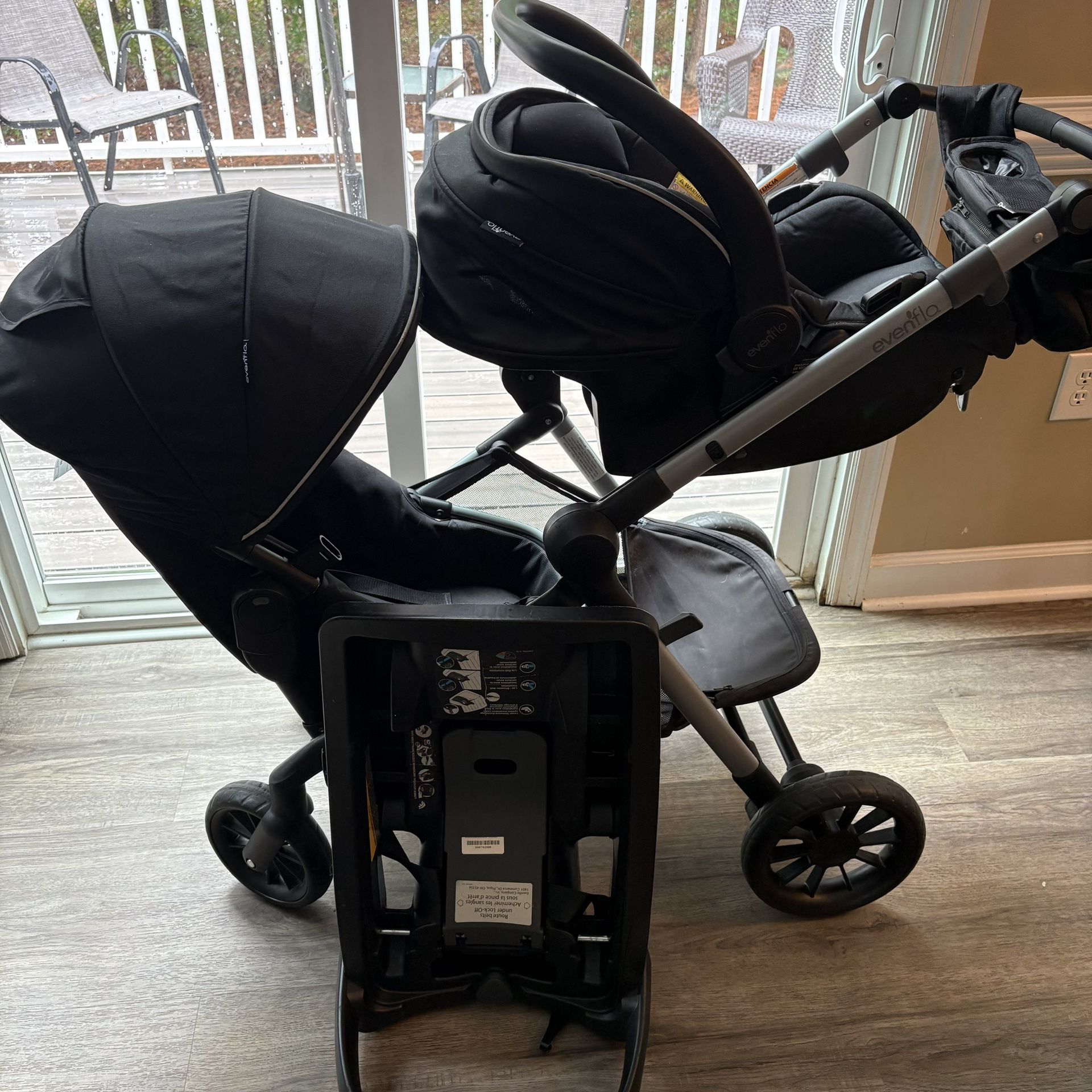 Xpand Pivot Evenflo Double stroller