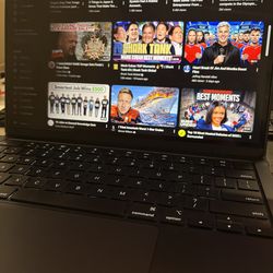 MacBook Air 2025 M4 13” 16/250