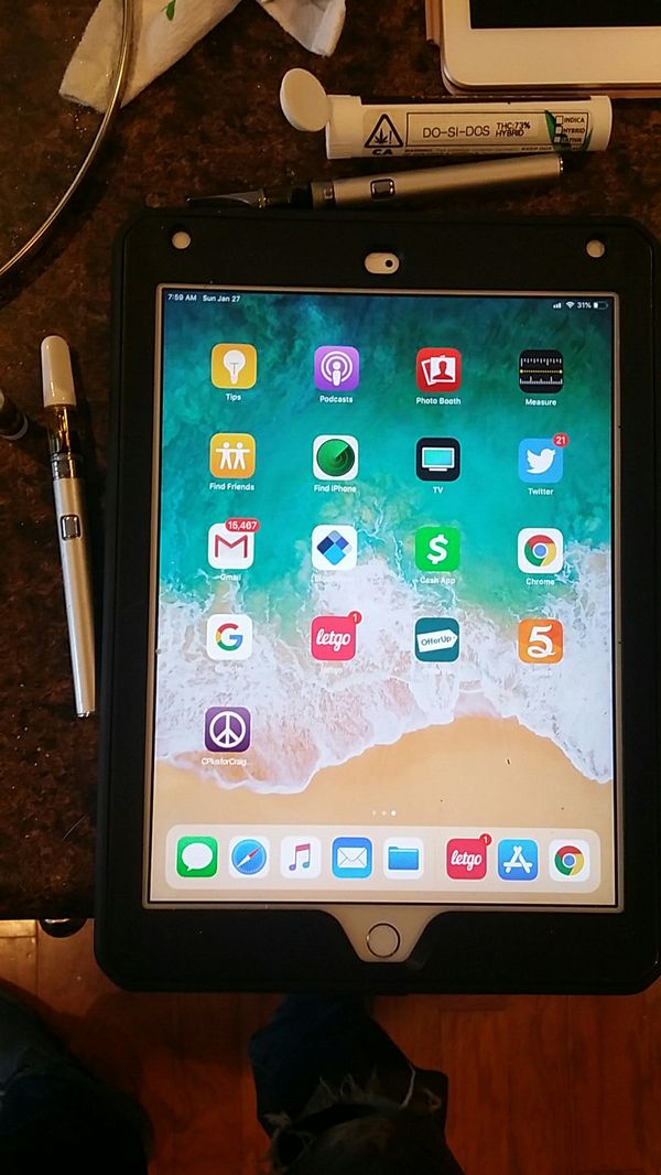 Ipad gen 6 32GB WIFI+4G CELLULAR , ANY CARRIER WITH SIM CARD for