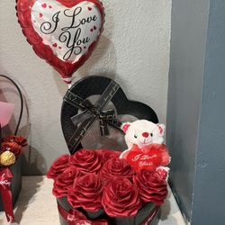 heart box arrangement