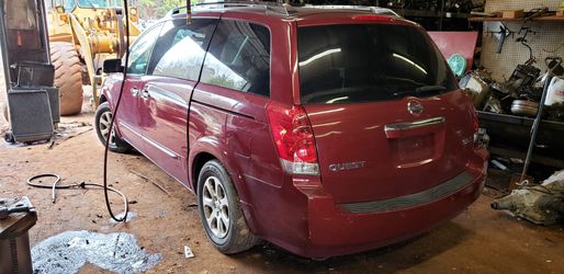 Selling parts 2008 Nissan Quest