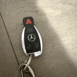 Mercedes Key