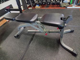 Workout Bench w/Attachments