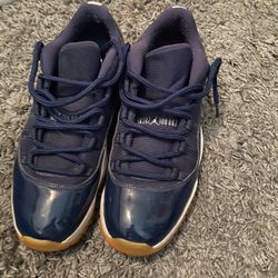 Air jordan 11s low 
