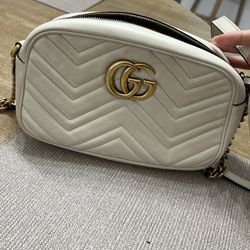 Authentic Gucci Camera bag In Ivory