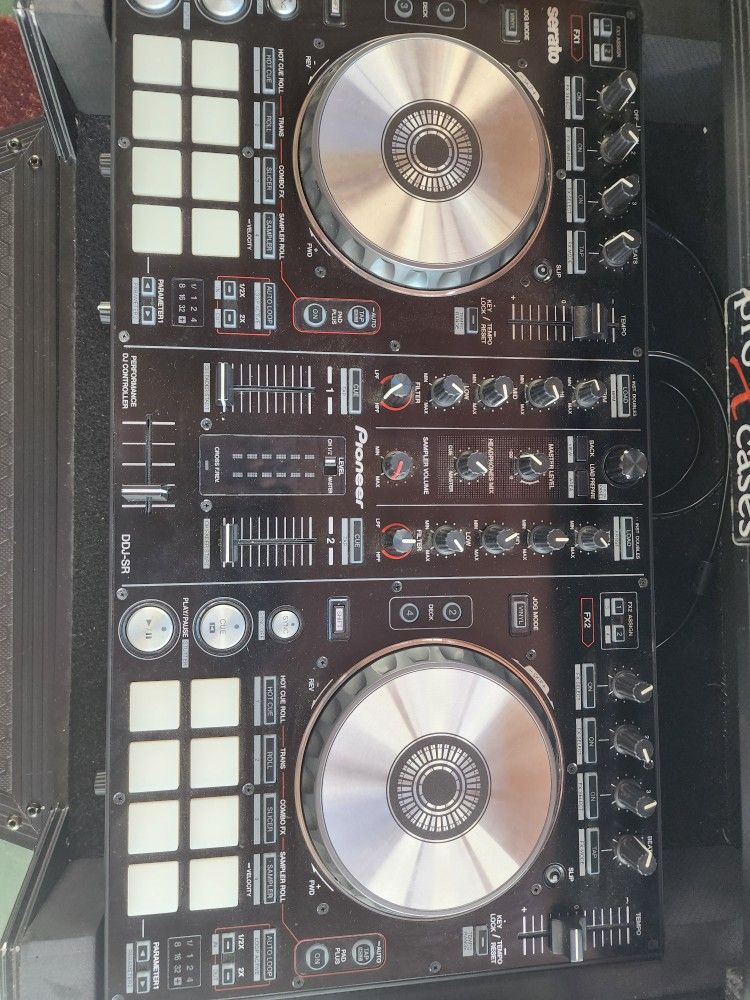 Pioneer Ddj Sr With Pro Flight Case And Numark Ndx 400 Obo