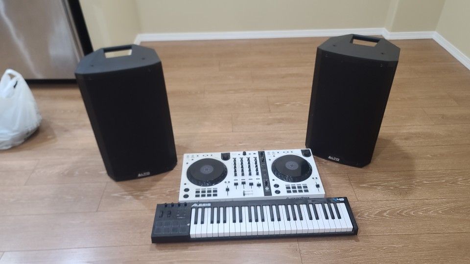 Controller, Speakers And midi Keyboard 