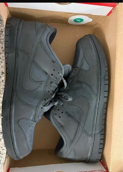 Nike Dunk Low Triple Black Sneakers