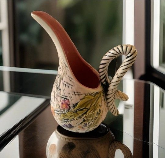 Hull Pottery Vintage Blossom Flite Floral Signed Pitcher Exc Condition Vintage Hull Pottery Flite pitcher is a rare find, made in the United States in