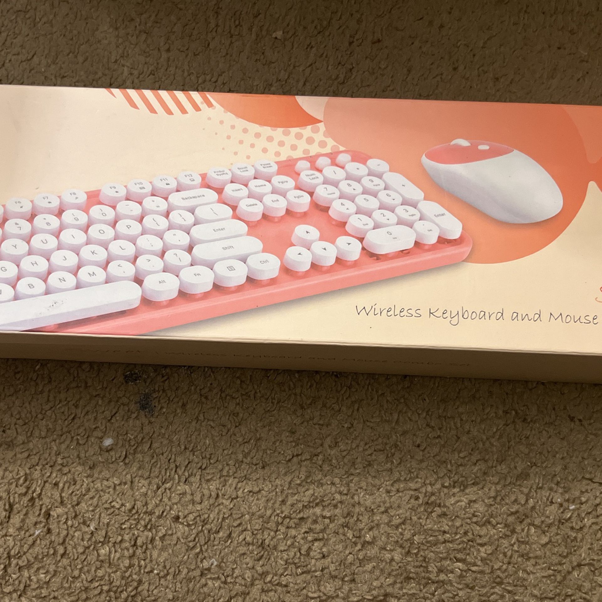Sweet Wireless Keyboard And Mouse Combo Set