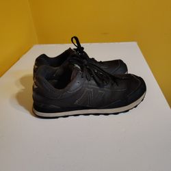 Women's Size 10 New Balance 