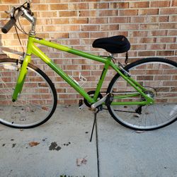 28 inch Schwinn  Median Men's Bike