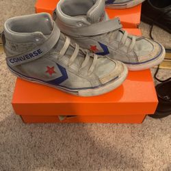Converse High Tops Size 2.5Y