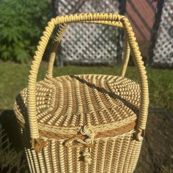 The Classic Vintage Nantucket Basket Purse