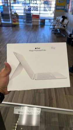 iPad Magic Keyboard Folio