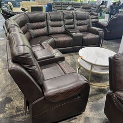 Recliner Leather Sectional / Seccional de cuero reclinable