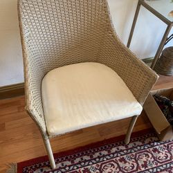  Ratan Chair Cushion..