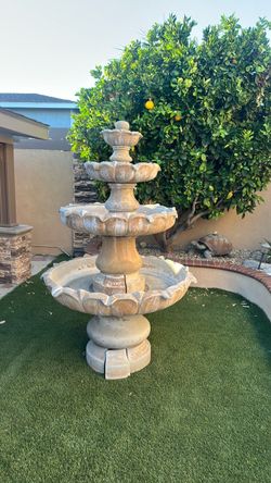 Four tier water fountain