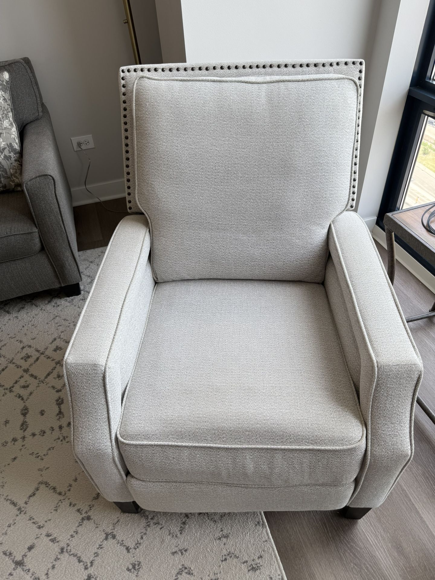 Recliner Chair (Cream Color)