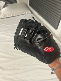 Rawlings Black Leather Baseball Glove