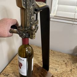 Freestanding Wine Bottle Corker – Works Great – Grape Design