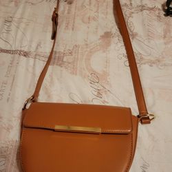 Vintage Style Purse With Magnetic Clasps