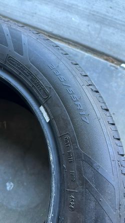 Cooper 235 55 17 Tire