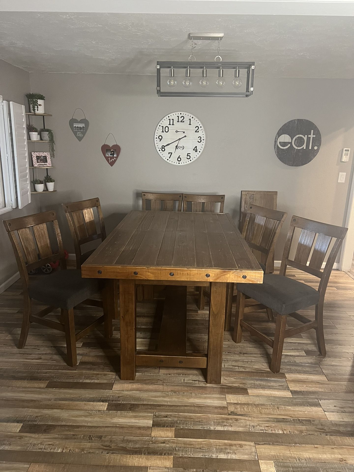 Kitchen Table & 8 Chairs