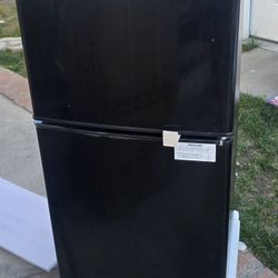 New Mini Refrigerator