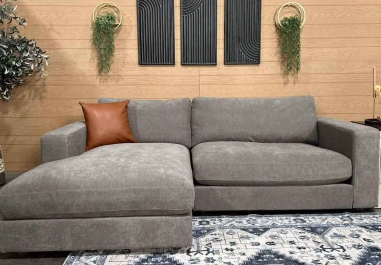 Henredon Essex Hill Sofa Chaise – New with Tags