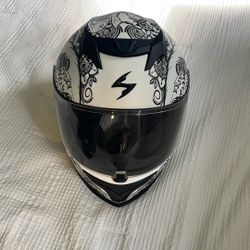 Motorcycle helmet 