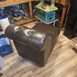 Free Sofa Chair