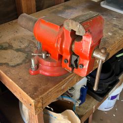 Bench Vise 5”