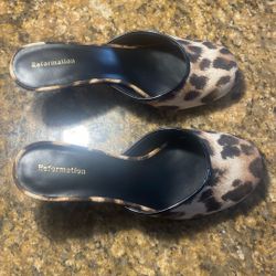 Brand Name. Reformation Size 5 