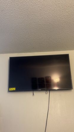 LG 65 INCH TV