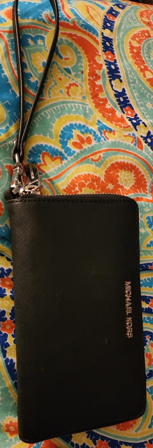 BLACK MICHAEL KORS WOMENS ZIP WALLET