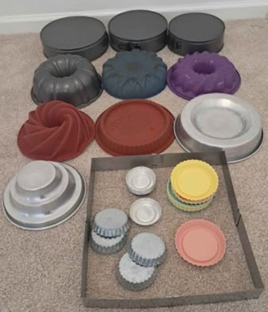 Huge Baking & Cake Decorating Mega Set for Sale! 🔥