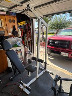 Lat Pull Down Machine