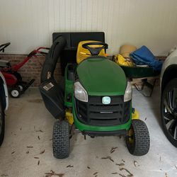 John Deer Riding Lawn Mower 