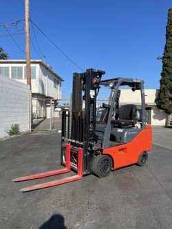 2020 Toyota Forklift 4000 LB CAP 8FGCSU20