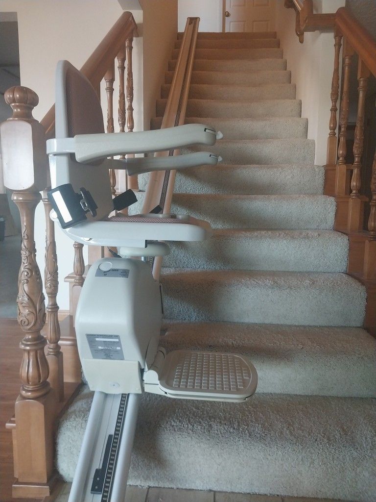Acorn Superglide 120 Stair Lift