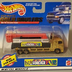 Hot Wheels Toys R Us 24kt Highway Hauler Lot