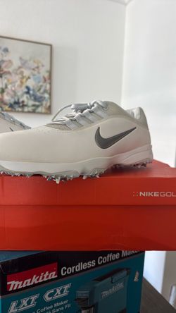 Nike Golf Spiked Golf Shoesgo