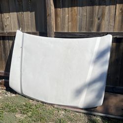 99-06 Chevy Silverado Hood