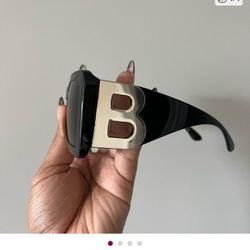 Burberry Oversized Gold B Black Sunglasses 