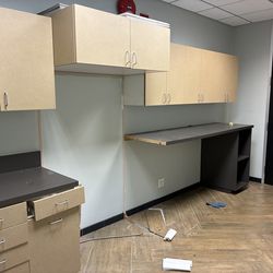 Cabinet Set Sav on $$$$