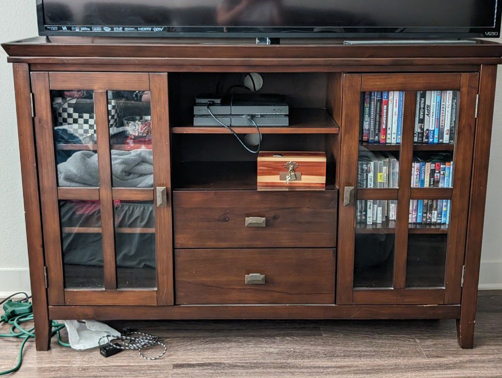 Mueble para televisión de madera 