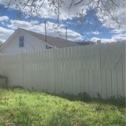 6x6 White PVC Fencing 