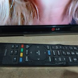 LG 32 Inch Smart TV- Excellent Condition 