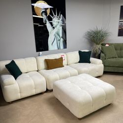 Broadway Ivory 3pc Sectional + Ottoman /Comfy Sectional Sofá Cómodo